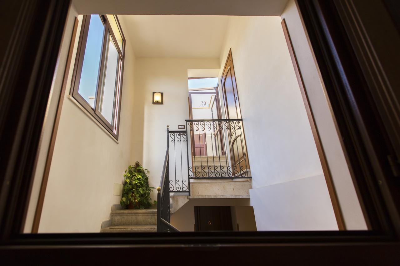 Residence Barbara ตราปานี ภายนอก รูปภาพ
